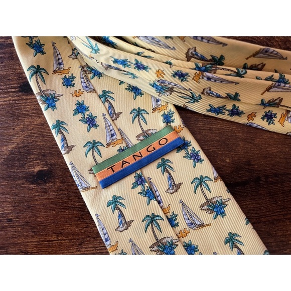 Tropical Necktie - Picture 2 of 2